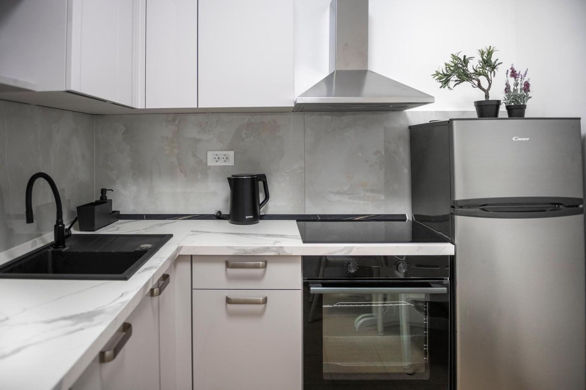 Vera Apartments Дубровник Екстериор снимка