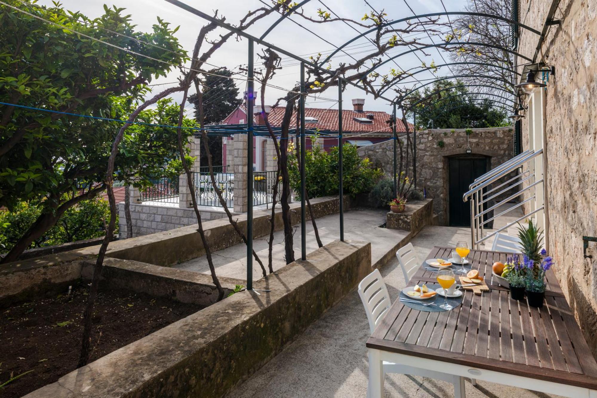 Vera Apartments Дубровник Екстериор снимка